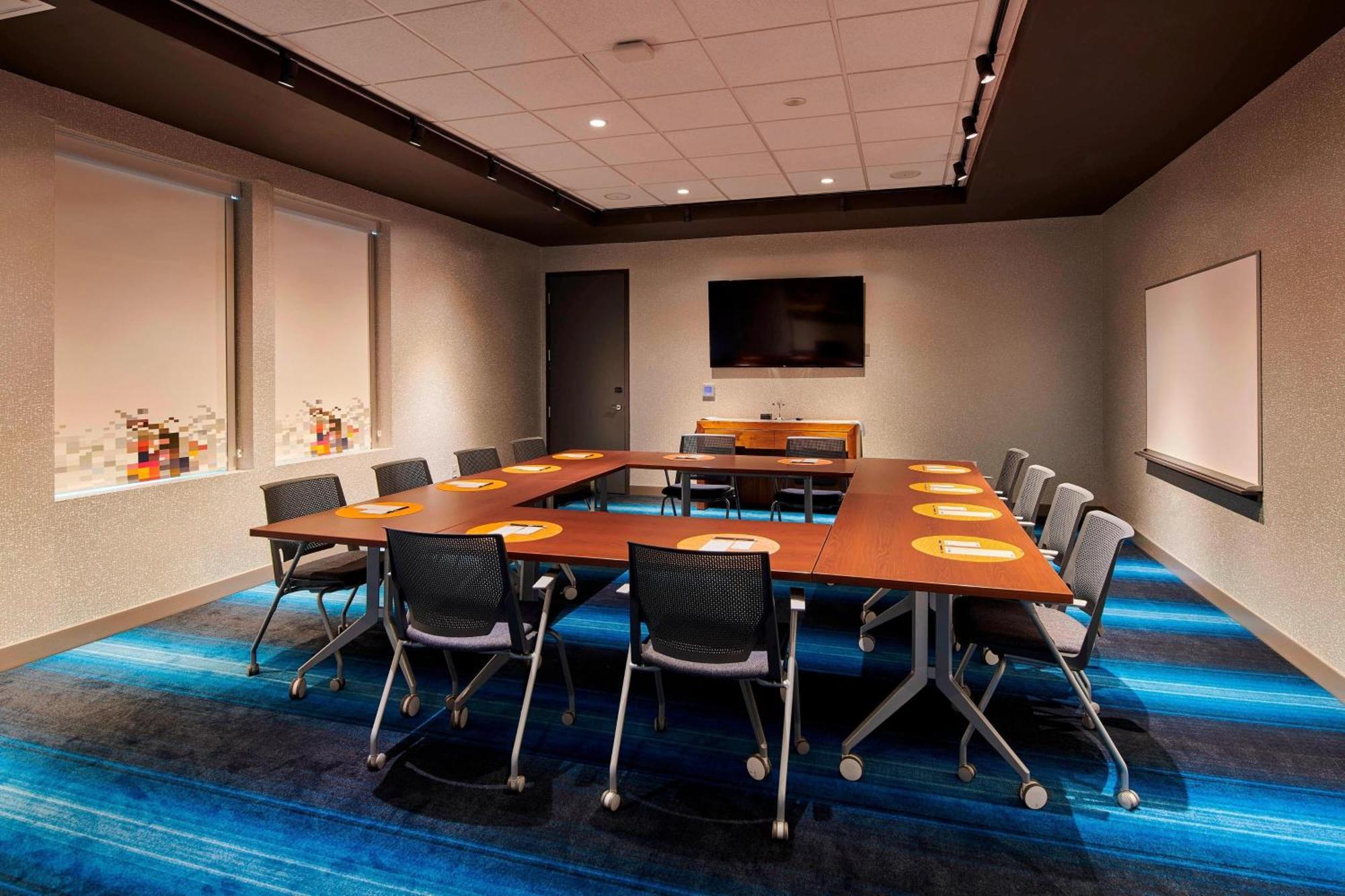 Aloft Cleveland Airport Hotel North Olmsted Ngoại thất bức ảnh